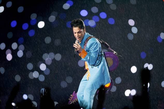 Sänger Prince (USA) während eines Konzertes anlässlich des Super Bowls XLI in Miami -  (sbp20070204566)