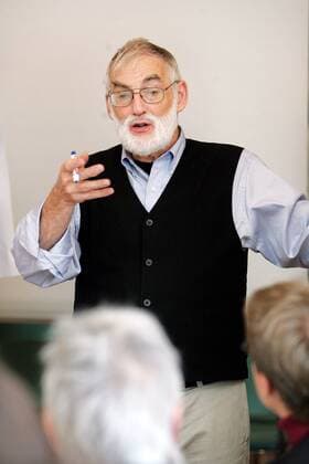 Forscher Dennis L. Meadows (USA Ökonom) während eines Workshops in Stuttgart