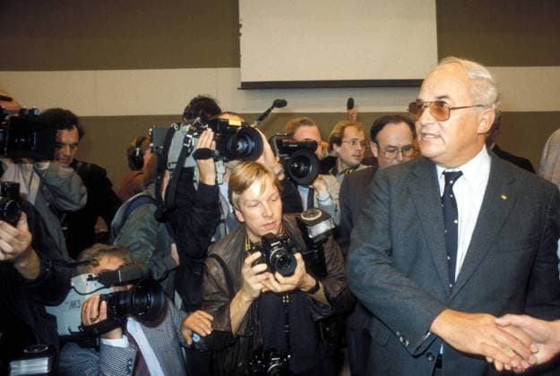 Rainer Barzel (re., GER CDU Präsident des Deutschen Bundestages) während seiner Aussage vor dem Untersuchungsausschuss im Rahmen der Barzel Affäre