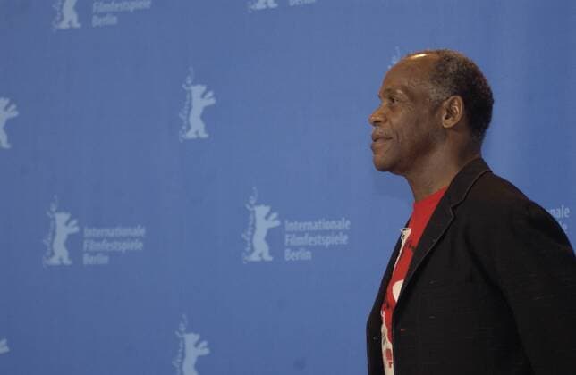 Schauspieler Danny Glover (beide USA) anlässlich eines Pressetermins zum Film - Poor Boys Game - im Rahmen der 57. Internationalen Filmfestspiele in Berlin