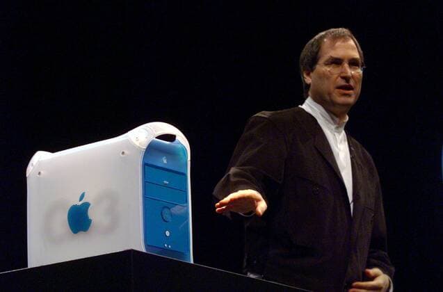 Steve Jobs (USA CEO Apple Computer Inc.) während seines Vortrages bei der Computermesse - MacWorld - in San Francisco  (SXP99010504)