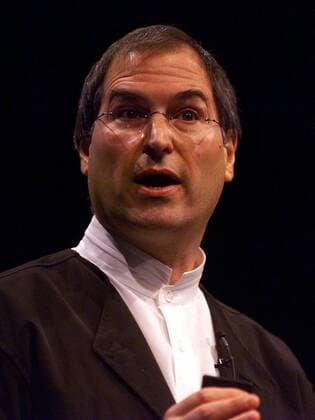 Steve Jobs (USA CEO Apple Computer Inc.) während seines Vortrages bei der Computermesse - MacWorld - in San Francisco  (SXP99010507)