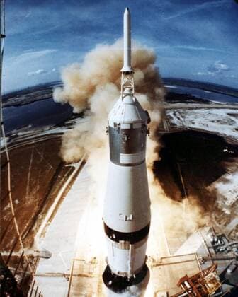 IMAGO History, Mondlandung der Apollo 11 am 20.07.1969 Rakete - Saturn V - während des Starts der Mission Apollo 11 in Cape Canaveral -  - KSC99071501