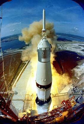 IMAGO History, Mondlandung der Apollo 11 am 20.07.1969 Rakete - Saturn V - während des Starts der Mission Apollo 11 in Cape Canaveral -  - KSC99071524