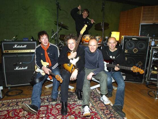 V.l.n.r: Helmut Krumminga, Wolfgang Niedecken, Jürgen Zöller, Micha Nass und Werner Kopal (alle GER Bap) anlässlich eines Pressetermins in den Stackman-Studios in Köln