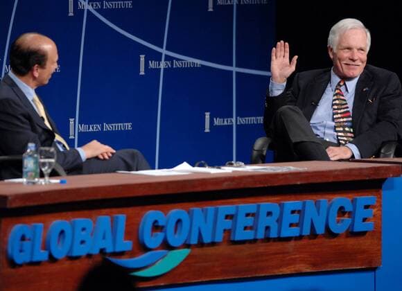 Michael Milken (li., USA Chairman Milken Institute) und Ted Turner (USA Gründer Turner Foundation) während der Gesprächsrunde - Public Figure Philanthropy - im Rahmen der - 10th Milken Institute Global Conference - in Beverly Hills  (LAP2007042348)