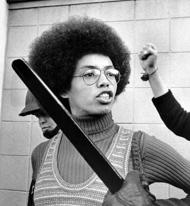 Berühmte Feministinnen, Angela Davis Soledad Brothers - Fania Jordan (USA Schwester von Angela Davis) wird während einer Demonstration vor dem Santa Clara Courthouse in San Jose festgenommen -  (ARK1972013107)