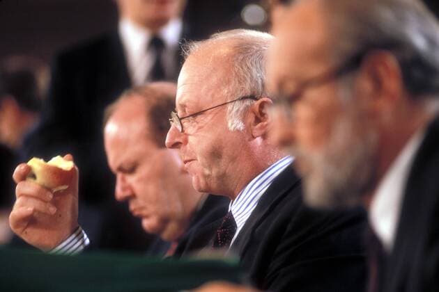 Norbert Blüm (Mitte, GER CDU Bundesarbeitsminister)