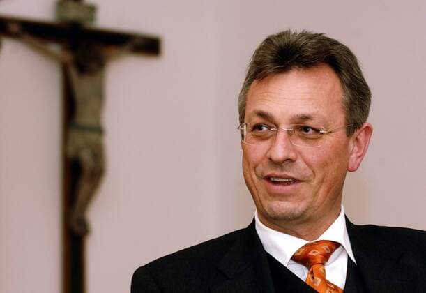 Siegfried Schneider (GER CSU Kultusminister Bayern) beim Interview in München