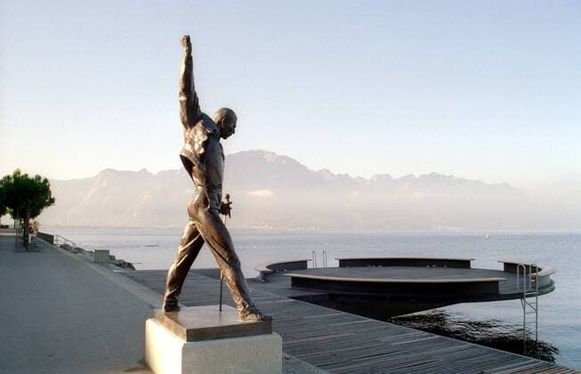 Skulptur des Sängers Freddy Mercury (GBR Queen) am Genfer See in Montreux