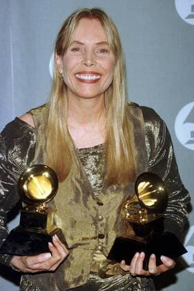 Preisträgerin Joni Mitchell (CAN) anlässlich der - 38. Grammy Awards - Verleihung in Los Angeles  (lap96022817)