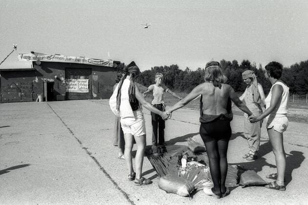 Frauen anlässlich einer Protest-Veranstaltung gegen die geplante Aufstellung von Raketen durch die US Armee in Reckershausen