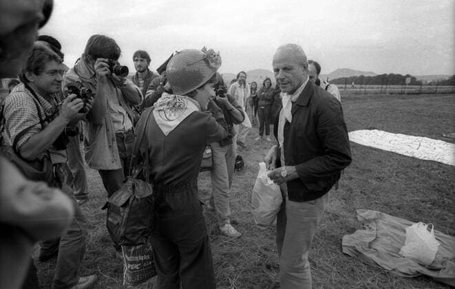 Petra Kelly (GER Die Grünen) und Ehemann Gert Bastian (GER Die Grünen) als Teilnehmer beim Protest gegen die Stationierung von Pershing-II-Raketen in Mutlangen