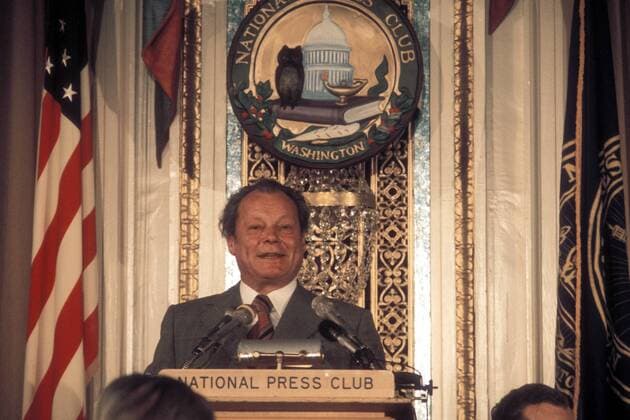 Bundeskanzler Willy Brandt (GER SPD) während einer Pressekonferenz in Washington D.C.