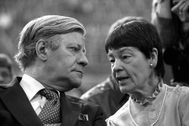 Bundeskanzler Helmut Schmidt (GER SPD) mit Ehefrau Hannelore auf dem Bundesparteitag der SPD in München