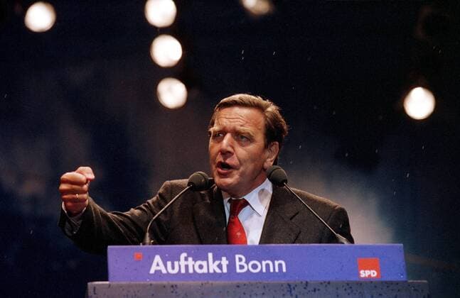 Kanzlerkandidat Gerhard Schröder (GER SPD Ministerpräsident Niedersachsen) - Bonn