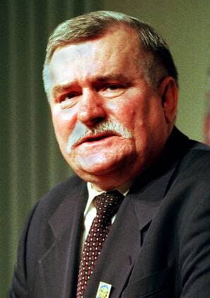 Lech Walesa (POL) anlässlich einer Rede vor dem Auditorium des Colby College in Waterville -  - WAT98120705
