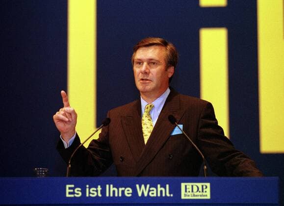 Wolfgang Gerhardt (GER FDP Bundesvorsitzender) während eines außerordentlichen Bundesparteitages in Bonn