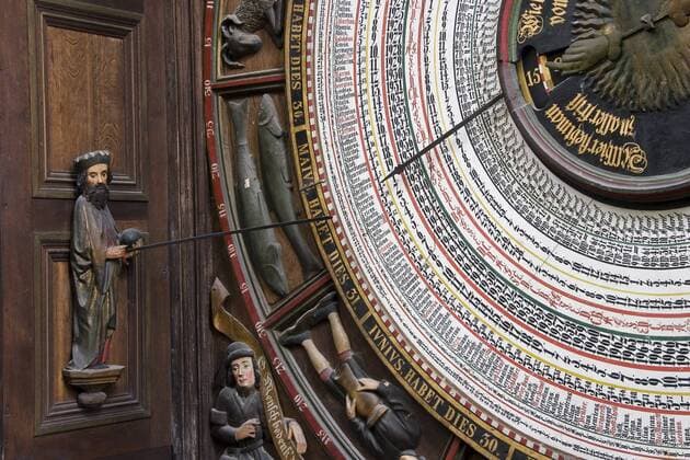  Ziffernblatt und Zeiger der Astronomischen Uhr in der St. Marienkirche in Rostock  ibltbo00249862