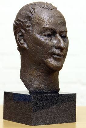 Büste von Peter Zadek im Stadtarchiv in Bochum