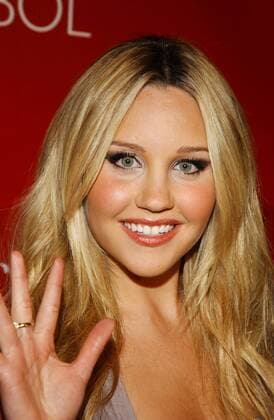 Schauspielerin Amanda Bynes (USA) anlässlich der - Frederick s of Hollywood Fashion Show - in Hollywood