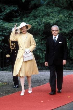 Königin Margrethe II (DEN) und Bundespräsident Gustav Heinemann (GER SPD) anlässlich eines Besuchs in Deutschland