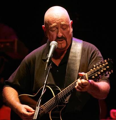Sänger Dave Mason (GBR) während eines Konzerts in San Diego  (SDP20071111104)