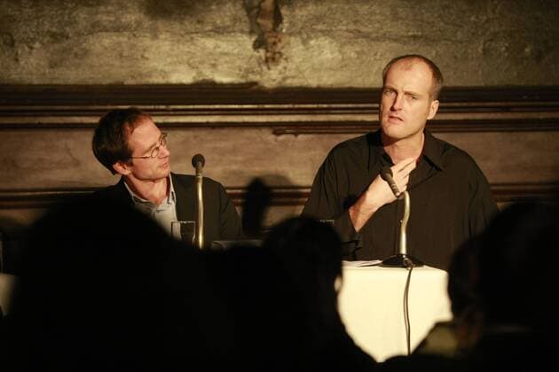 Schriftsteller Robert Seethaler (re., AUT) und Journalist Wieland Freud (GER Redakteur Welt) anlässlich einer Lesung in Berlin