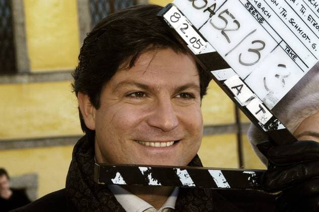 Schauspieler Francis Fulton Smith anlässlich der Dreharbeiten zum Film - Lauras Wunschzettel - auf Schloss Hellbrunn