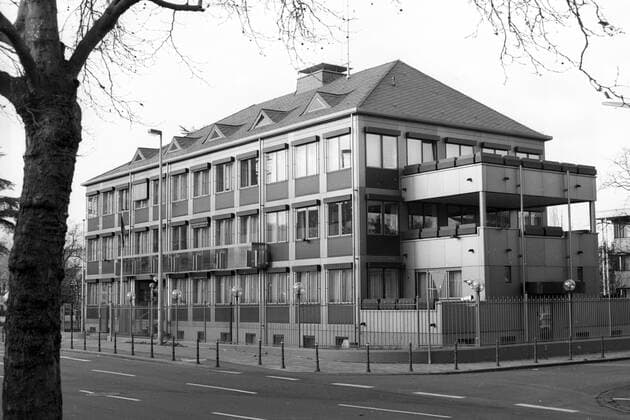 Hauptgebäude des Bundesministeriums für Umwelt, Naturschutz und Reaktorsicherheit in der Kennedy-Allee in Bonn