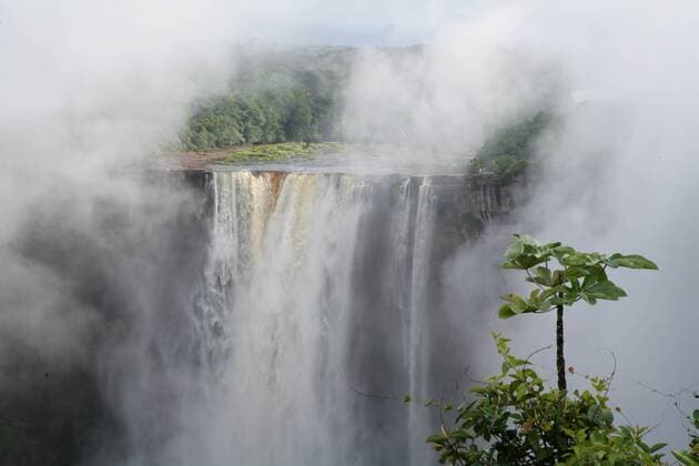 Kaieteur Wasserfall im Nationalpark Potaro - Guyana (iblheh00612114)