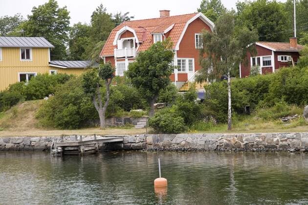  Ehemaliges Ferienhaus von Astrid Lindgren in Furusund - Schweden iblsga00658037