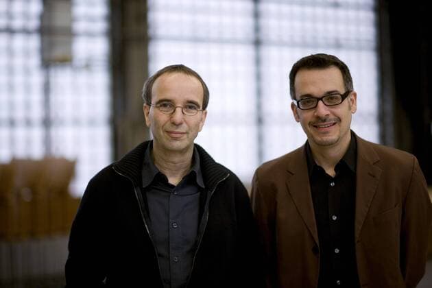 Regisseure Jossi Wieler (li.) und Sergio Morabito (re.) in Berlin