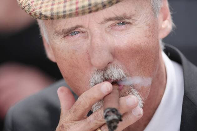 Schauspieler Dennis Hopper anlässlich eines Pressetermins zum Film - Chelsea on the rocks - im Rahmen der 61. Internationalen Filmfestspiele in Cannes - 