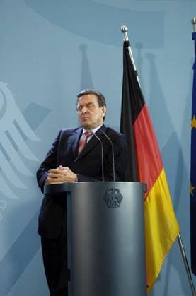 Bundeskanzler Gerhard Schröder (Deutschland SPD) in Berlin