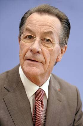Franz Müntefering (Deutschland SPD designierter Parteivorsitzender) anlässlich einer Pressekonferenz in Berlin