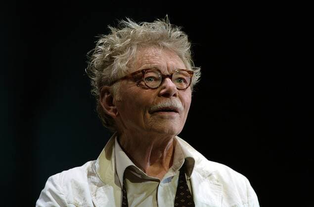 Schauspieler Uwe Friedrichsen während der Aufführung des Theaterstücks - Michael Kramer - in Hamburg