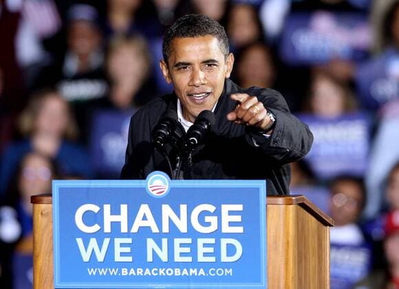 Präsidentschaftskandidat Barack Obama (USA Demokraten) während seiner Abschlusskundgebung im Wahlkampf in Manassas 