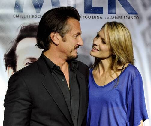 Schauspieler Sean Penn zusammen mit Ehefrau und Schauspielerin Robin Wright Penn anlässlich der Premiere von - Milk - in Beverly Hills -  - LAP2008111323