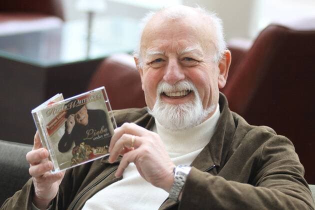 Sänger Roger Whittaker anlässlich einer Präsentation seiner neuen CD - Liebe endet nie - in Erfurt