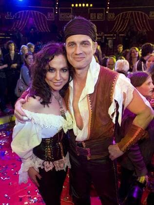 Schauspieler Simone Thomalla und Ralph Bauer während der ARD-Fernsehshow - Stars in der Manege - im Circus Krone in München