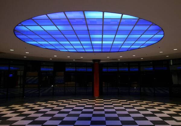 Leeres Foyer im Estrel Convention Center in Berlin