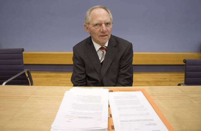 Innenminister Wolfgang Schäuble (Deutschland CDU) während der Bundespressekonferenz in Berlin