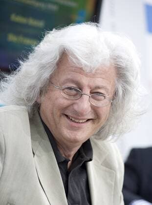 Schriftsteller Peter Esterhazy während der Buchmesse in Leipzig