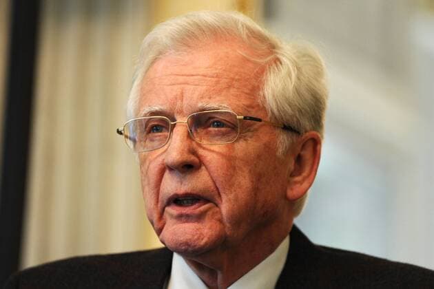 Harald zur Hausen (Nobelpreisträger Medizin und Physiologie 2008) während einer Vorlesung in Mailand - 