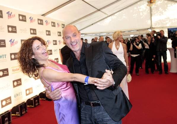 Schauspielerin Isabel Varell und Schauspieler Simon Licht anlässlich des Studio Hamburg Nachwuchspreises 2009 in Hamburg