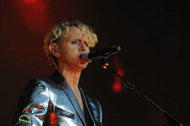 Gitarrist Martin Gore (Depeche Mode) während eines Konzerts in Berlin