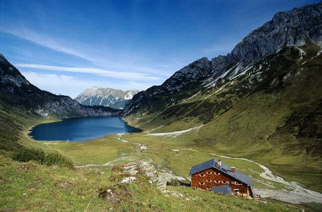 Tappenkarsee mit Tappenkarhütte in Kleinarl, Salzburg, Österreich, Europa iblaic00929004