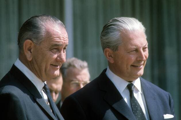 Bundeskanzler Kurt Georg Kiesinger (re., Deutschland CDU) und Präsident Lyndon B. Johnson (USA) während eines Staatsbesuches in Deutschland