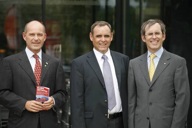 V.l.n.r. Karl-Erivan Haub (Geschäftsführer Unternehmensgruppe Tengelmann) mit seinen Brüdern Georg O.R. (Leiter Tengelmann Immobiliengeschäft) und Christian W.E. Haub (Chairman A&P Executive) in Mülheim